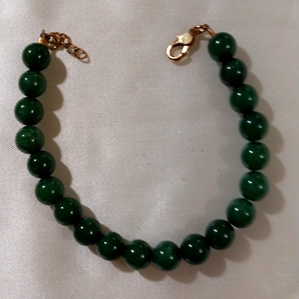 Ladies costume jade bracelet